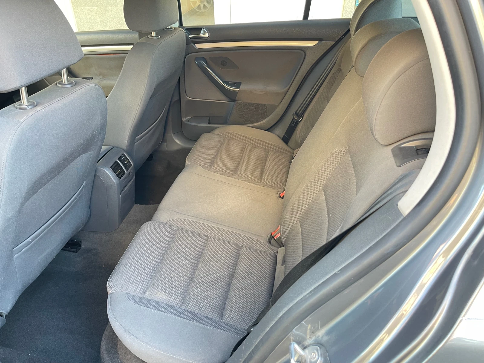 VW Golf 2.0 TDI  - изображение 10