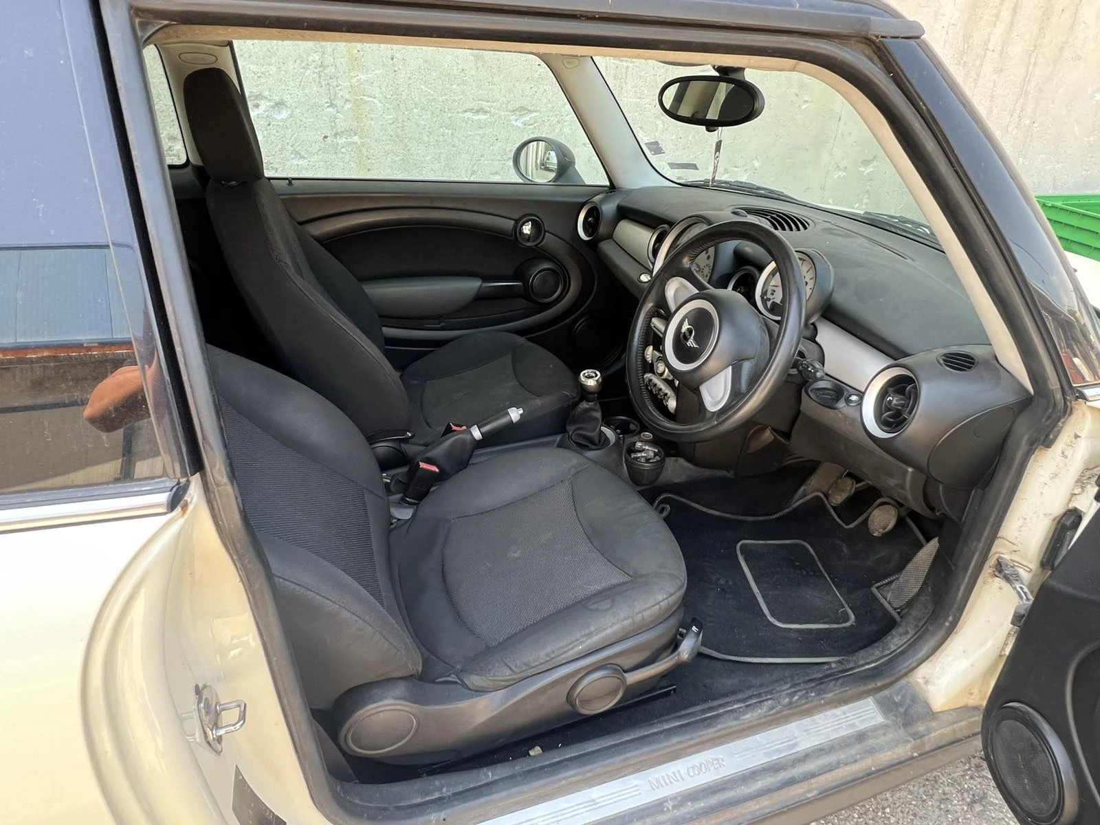 Mini Cooper 1.6d - изображение 5