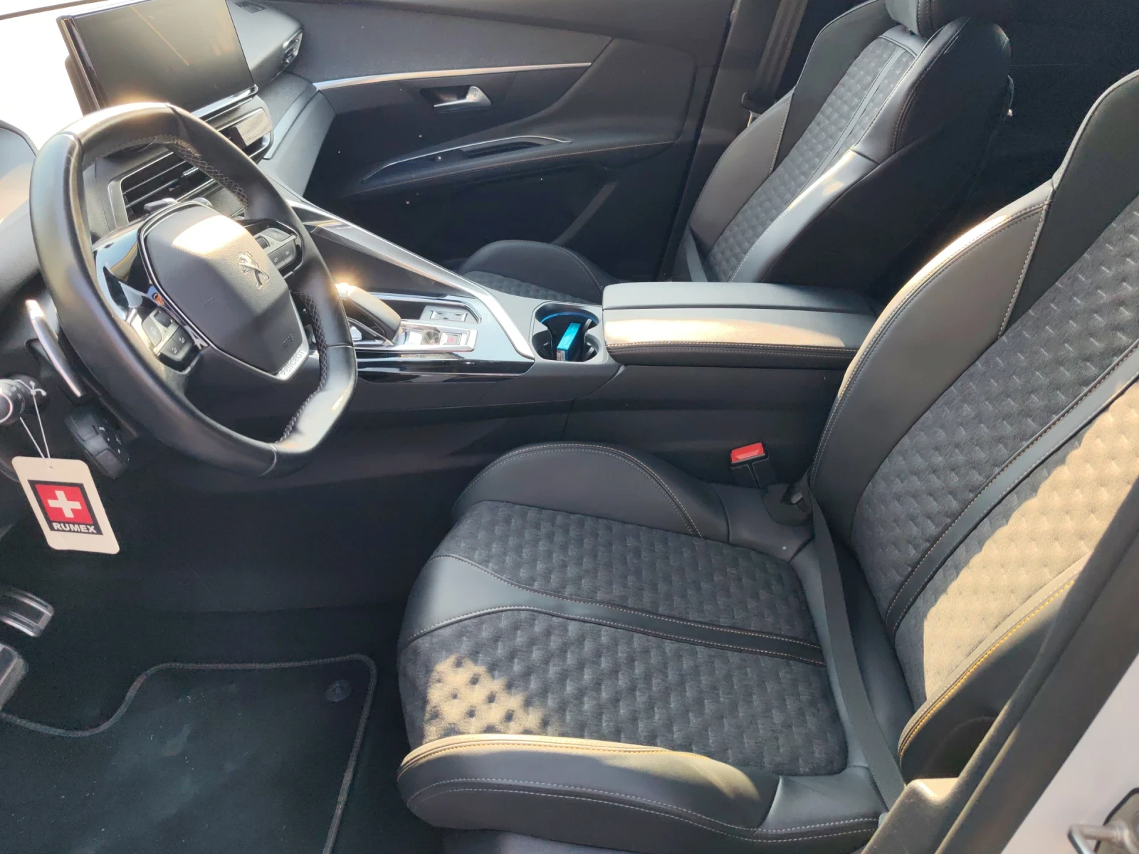 Peugeot 3008 Plug-in Hybrid - изображение 10
