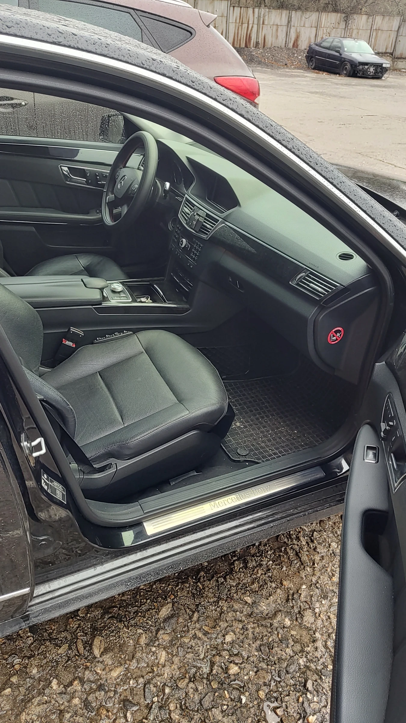 Mercedes-Benz E 350  - изображение 4