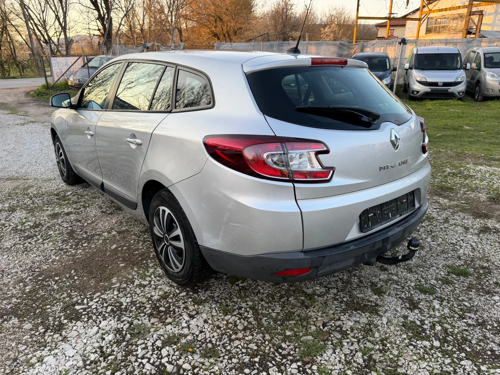 Renault Megane 1.5 dci / Navi / Euro 5, снимка 6 - Автомобили и джипове - 53047338