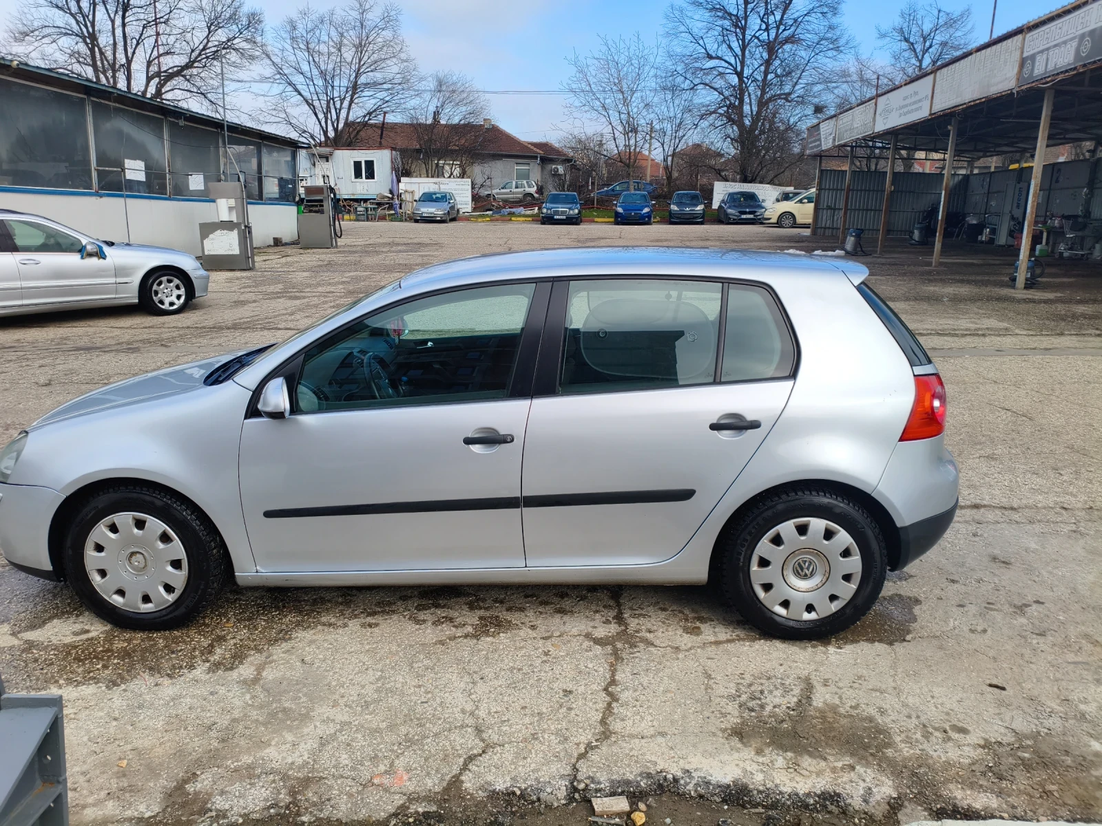 VW Golf  Golf 5 1.9 tdi, снимка 6 - Автомобили и джипове - 53667287