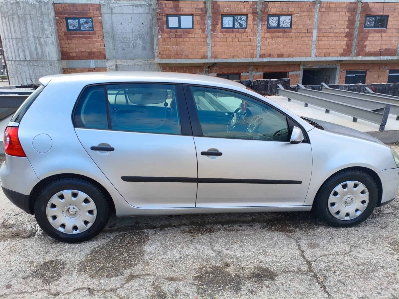 VW Golf  Golf 5 1.9 tdi, снимка 2 - Автомобили и джипове - 53667287