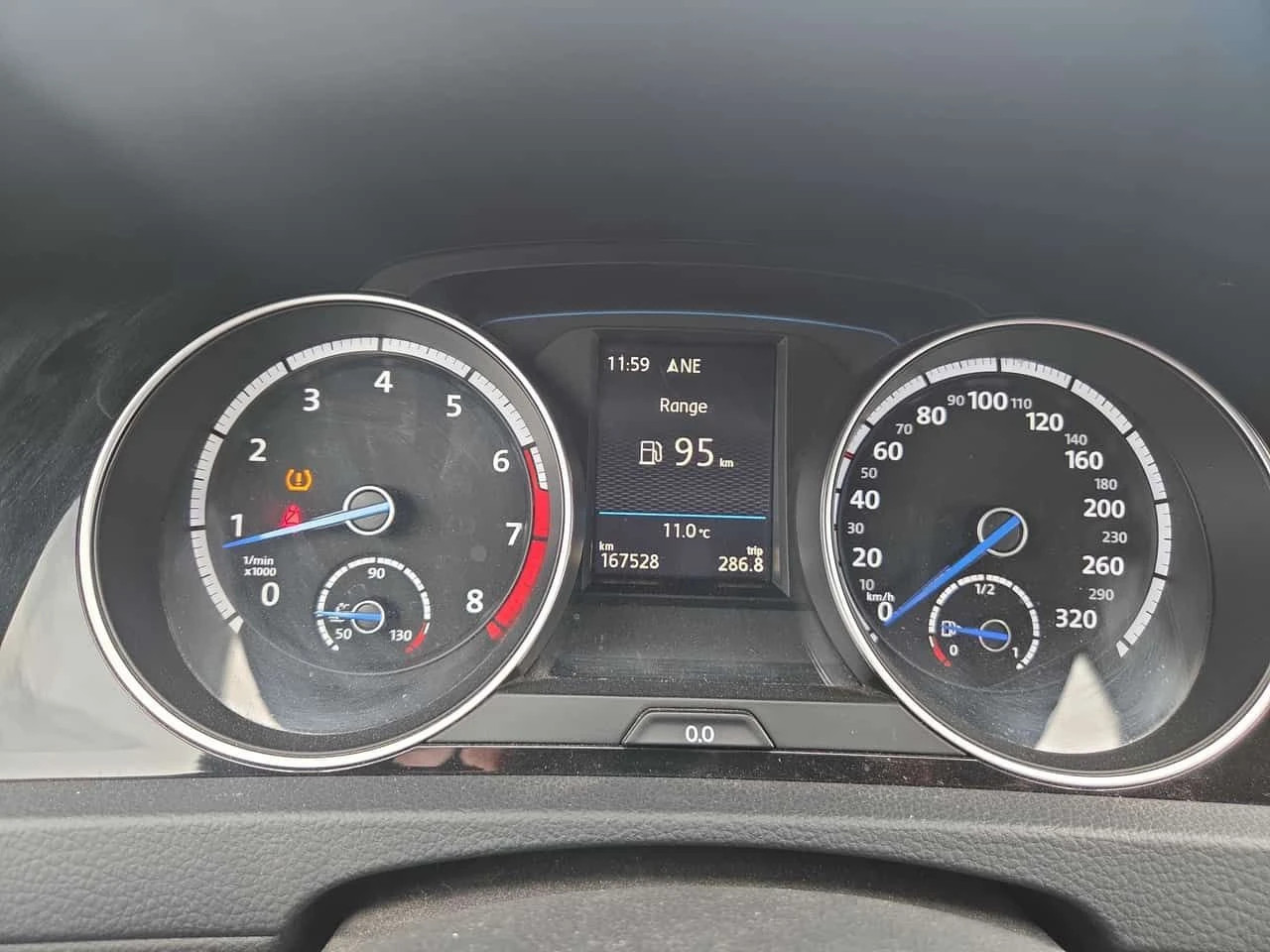 VW Golf R / Fender Music / Camera /DISTRONIC, снимка 8 - Автомобили и джипове - 53868386