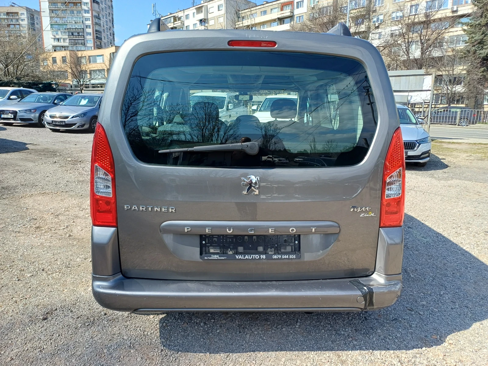 Peugeot Partner 1.6 i TeePee LPG, снимка 6 - Автомобили и джипове - 53975968