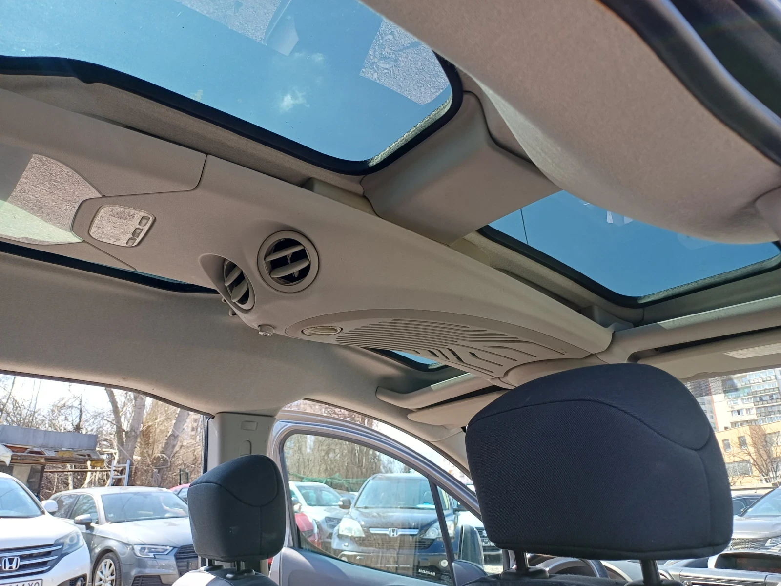 Peugeot Partner 1.6 i TeePee LPG, снимка 13 - Автомобили и джипове - 53975968