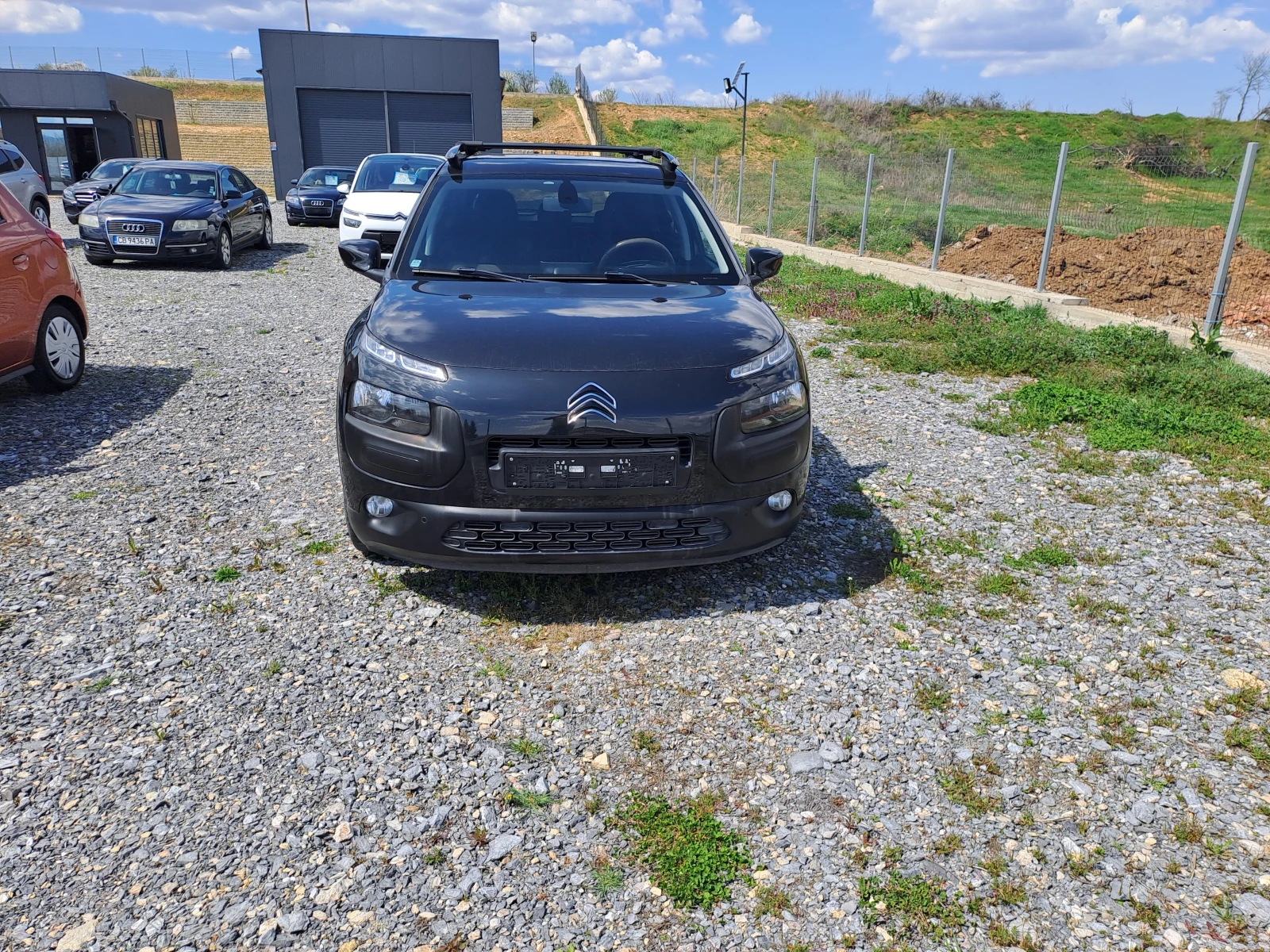 Citroen C4 Cactus 1.2i EURO 6B, снимка 2 - Автомобили и джипове - 54201080