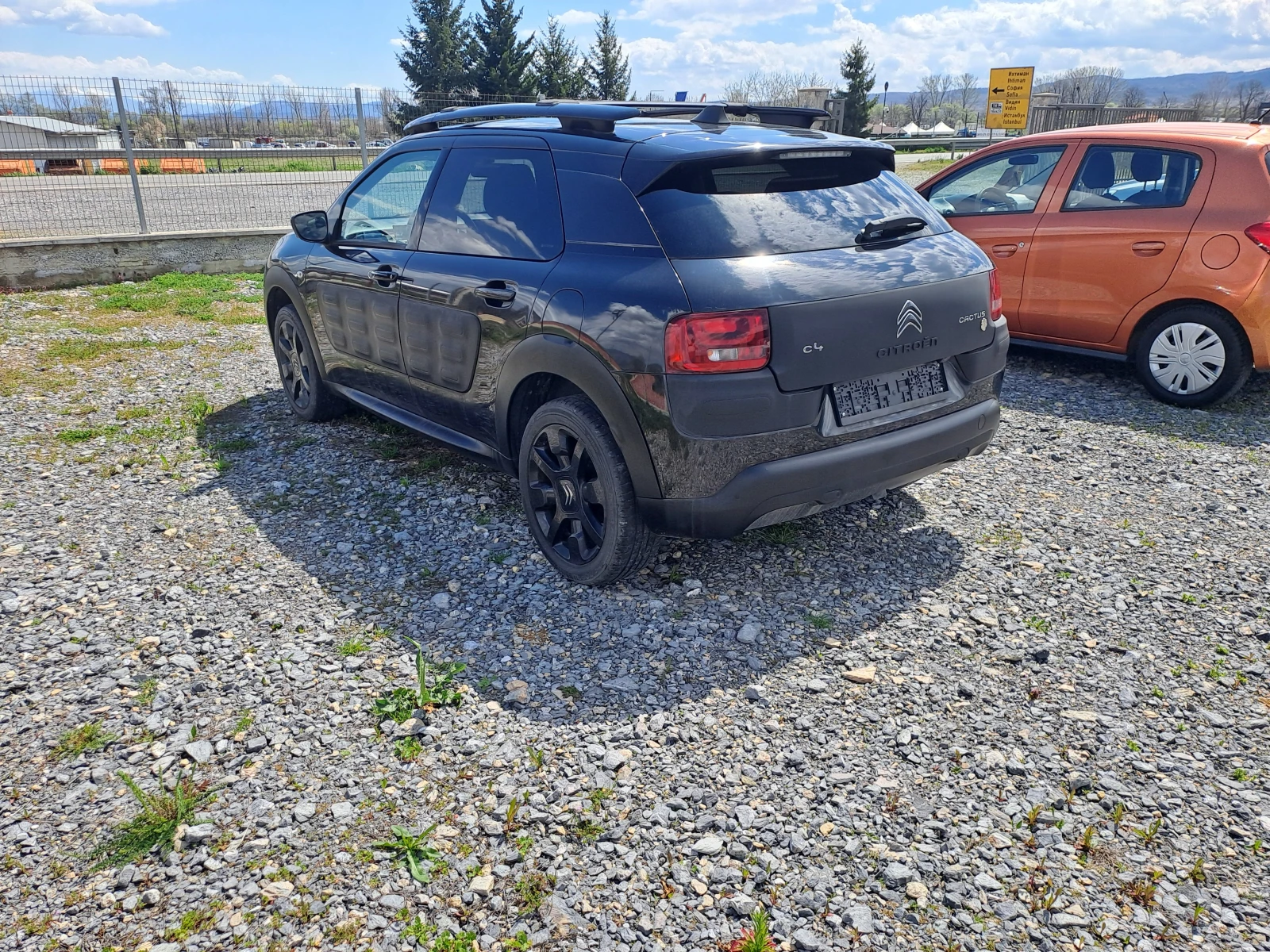 Citroen C4 Cactus 1.2i EURO 6B, снимка 5 - Автомобили и джипове - 54201080
