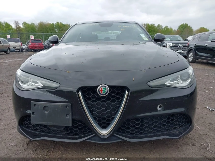 Alfa Romeo Giulia 2018 ALFA ROMEO GIULIA AWD, снимка 2 - Автомобили и джипове - 54639223