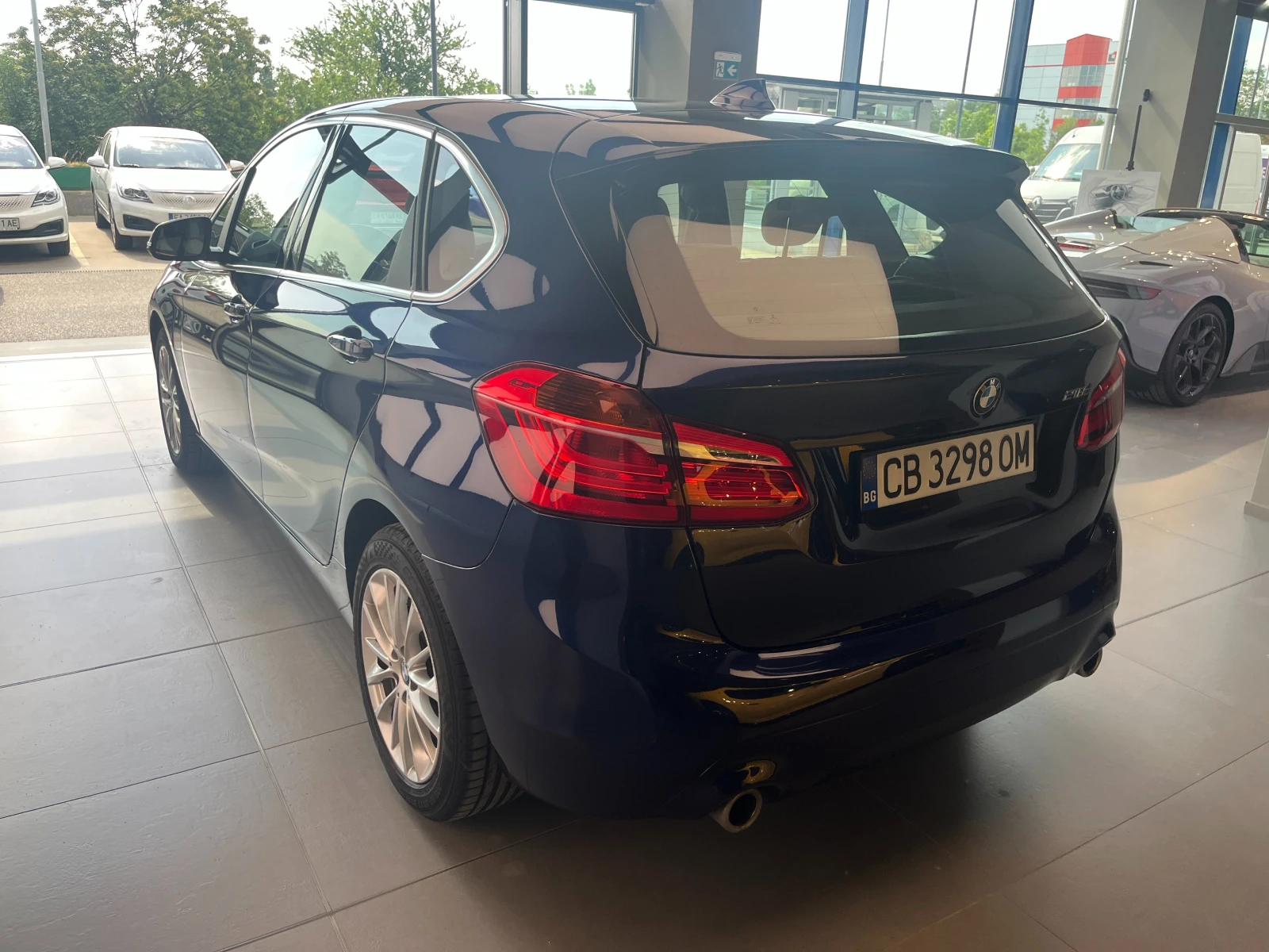 BMW 218 d Active Tourer , снимка 5 - Автомобили и джипове - 54697345