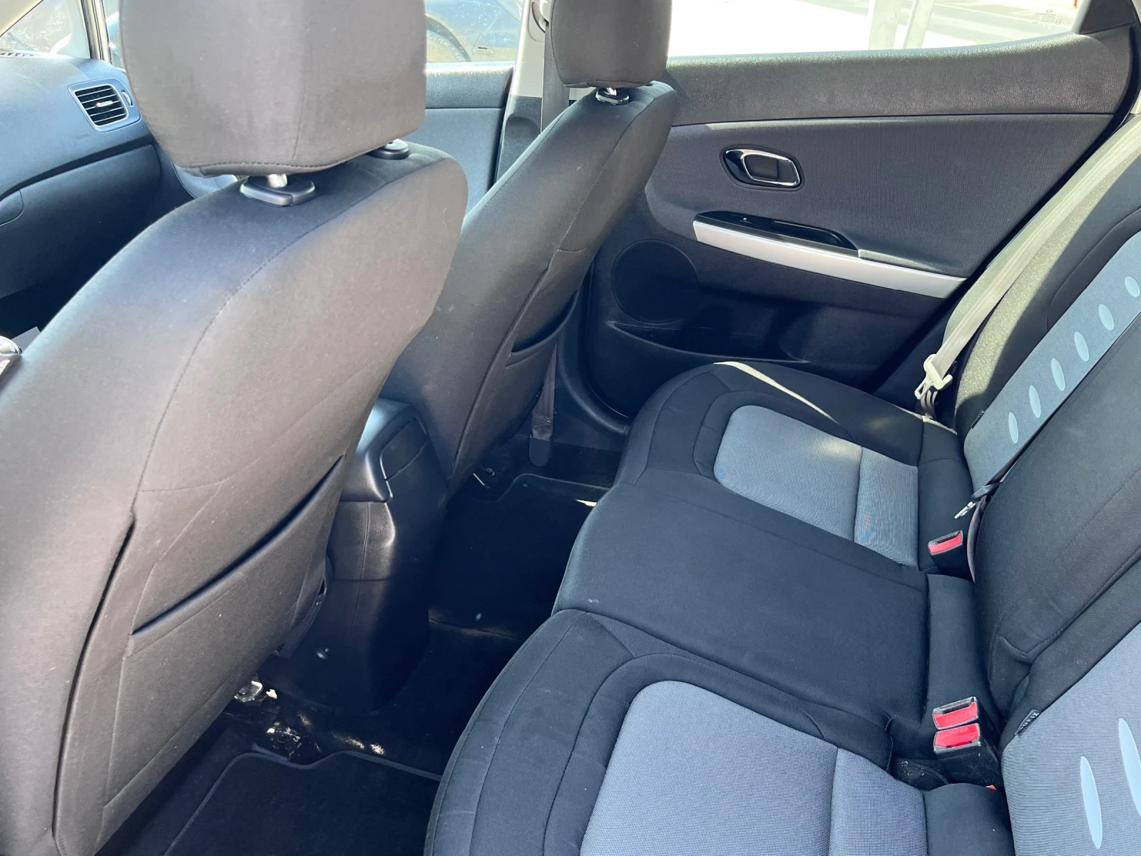 Kia Ceed, снимка 12 - Автомобили и джипове - 55381281
