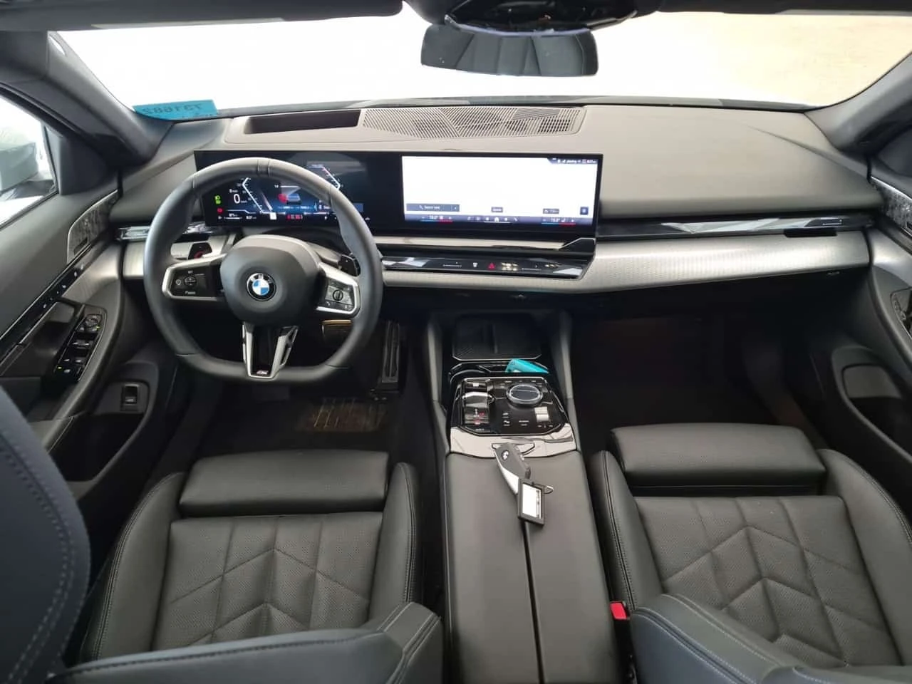 BMW 530 * 530I XDRIVE * CARFAX * БЕЗ ПЪРВОНАЧАЛНА ВНОСКА* , снимка 10 - Автомобили и джипове - 55795662