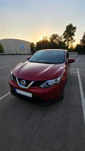 Nissan Qashqai 1.2 dig-t автоматик, снимка 2