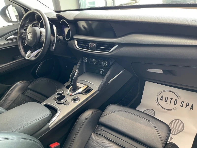 Alfa Romeo Stelvio VELOCE 2.0 280 HP, снимка 10 - Автомобили и джипове - 46701986