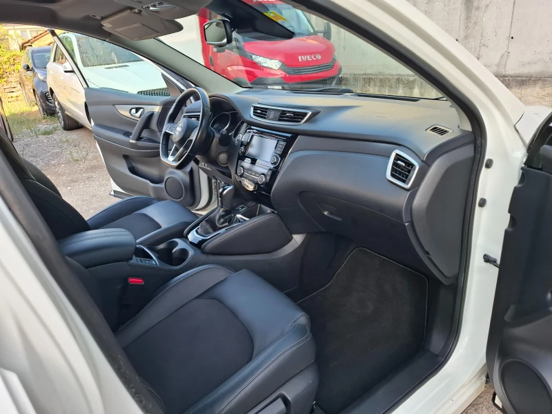 Nissan Qashqai 1.7D 4x4 TEKNA ШВЕЙЦАРИЯ, снимка 10 - Автомобили и джипове - 46849025