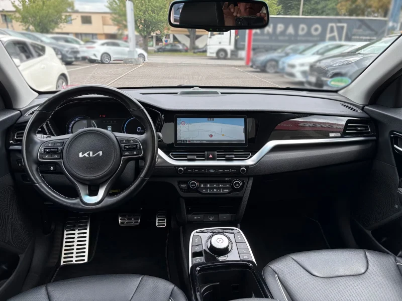 Kia Niro SPIRIT/204HP/NAVI/AMBI/CARPLAY/CAM/KLESS/567f, снимка 9 - Автомобили и джипове - 51342931