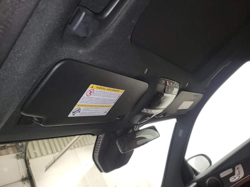 Mercedes-Benz GLC * 300 * CARFAX * БЕЗ ПЪРВОНАЧАЛНА ВНОСКА, снимка 13 - Автомобили и джипове - 52968614