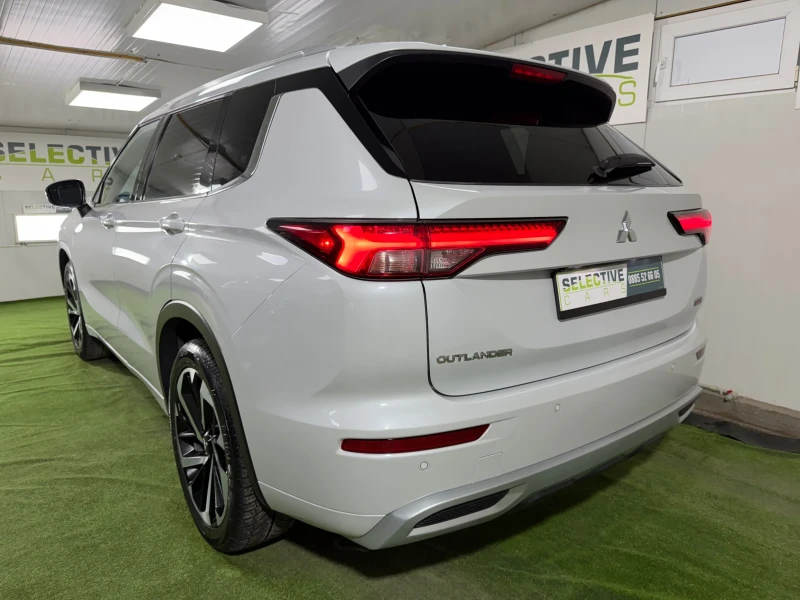 Mitsubishi Outlander SEL S-AWC 4x4 Най-Високо Ниво, снимка 2 - Автомобили и джипове - 53156683
