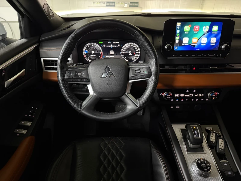 Mitsubishi Outlander SEL S-AWC 4x4 Най-Високо Ниво, снимка 8 - Автомобили и джипове - 53156683