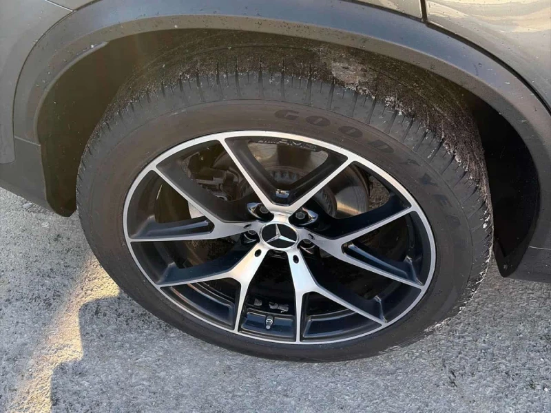 Mercedes-Benz GLC 43 AMG | DISTRONIC| 360| ПОДГРЕВ| CARFAX| АВТОФИНАНСИРАНЕ, снимка 6 - Автомобили и джипове - 53558665