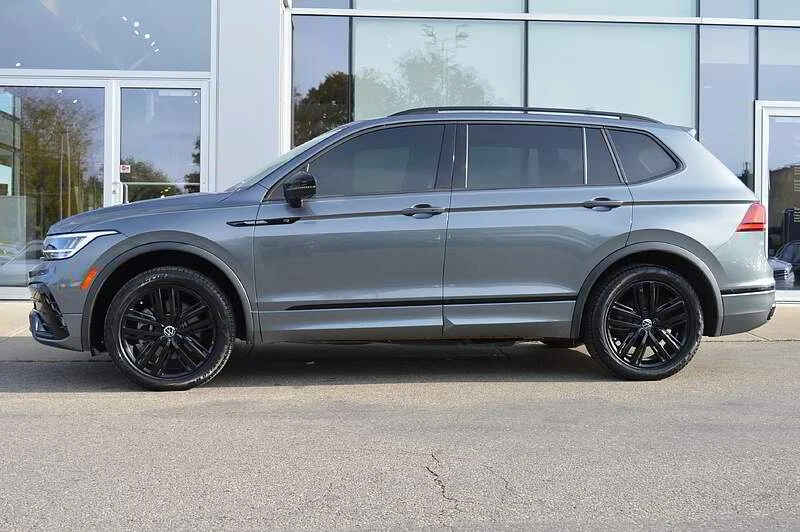 VW Tiguan * Comfortline R Line Black Edition * CARFAX * БЕЗ  - изображение 2