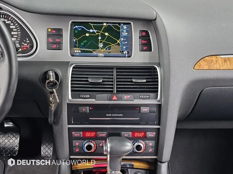 Audi Q7 3.0 TDI Quattro, снимка 14 - Автомобили и джипове - 55132427
