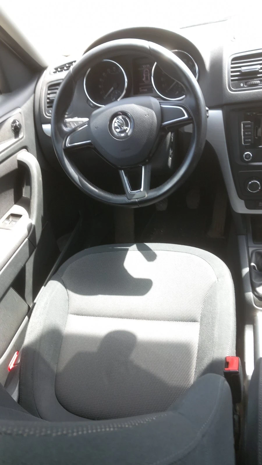 Skoda Yeti 2.0TDI 110 NAVI - изображение 7