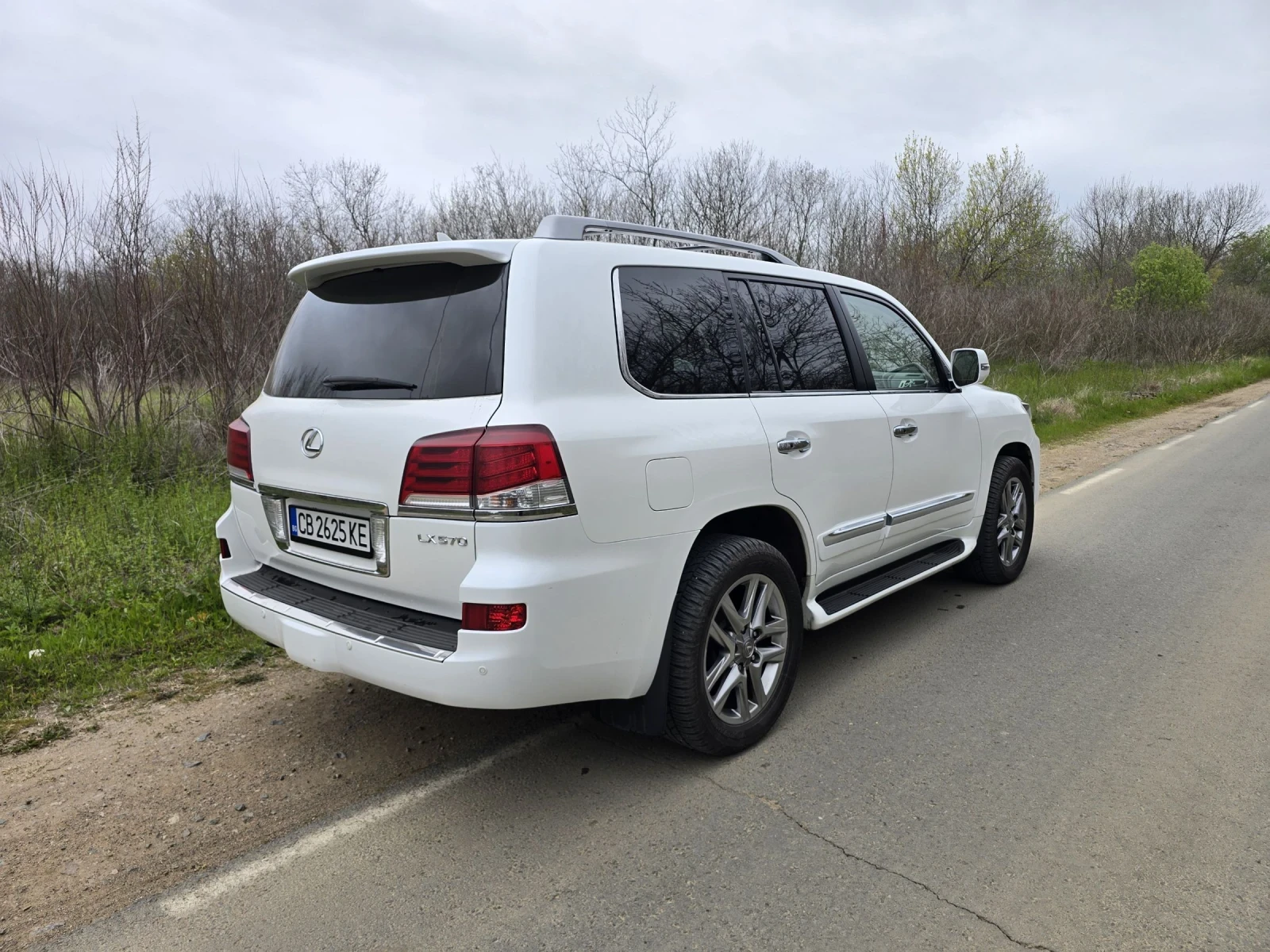 Lexus LX 570  - изображение 5