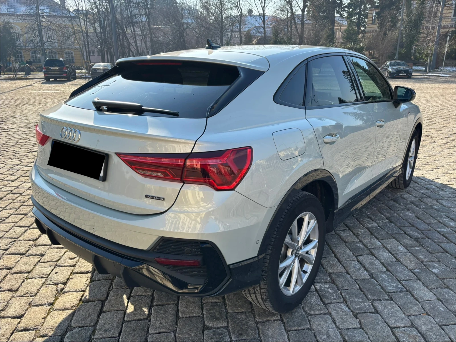 Audi Q3 Sportback S-line* Quattro - изображение 3