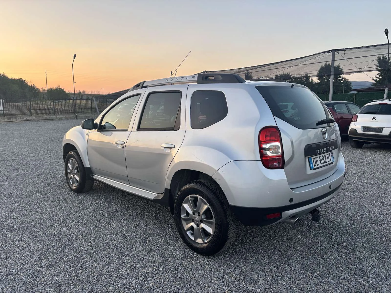 Dacia Duster 1.5 , 4x4, Нов Внос France - изображение 4