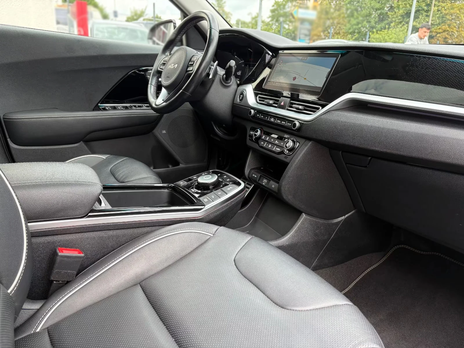 Kia Niro SPIRIT/204HP/NAVI/AMBI/CARPLAY/CAM/KLESS/567f | Mobile.bg   14