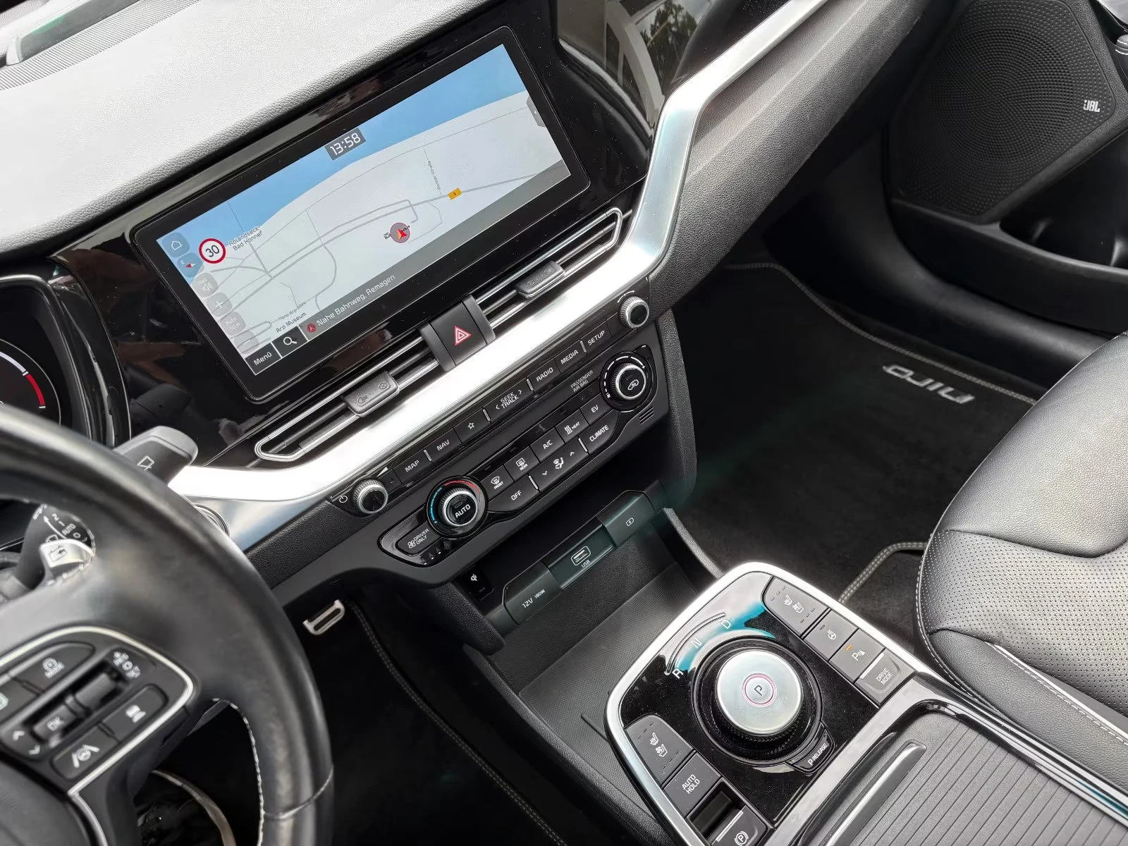 Kia Niro SPIRIT/204HP/NAVI/AMBI/CARPLAY/CAM/KLESS/567f | Mobile.bg   11