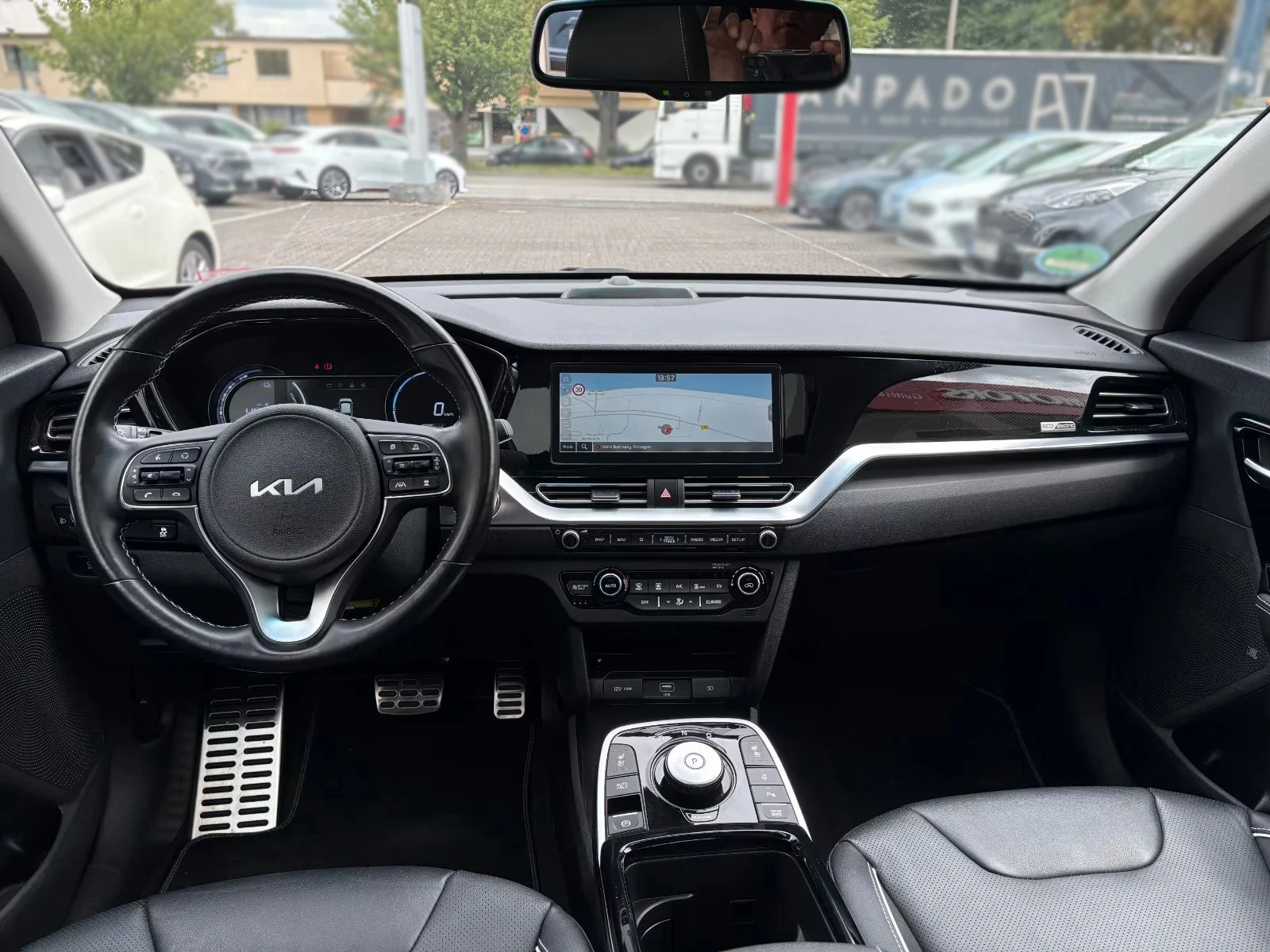 Kia Niro SPIRIT/204HP/NAVI/AMBI/CARPLAY/CAM/KLESS/567f - изображение 9