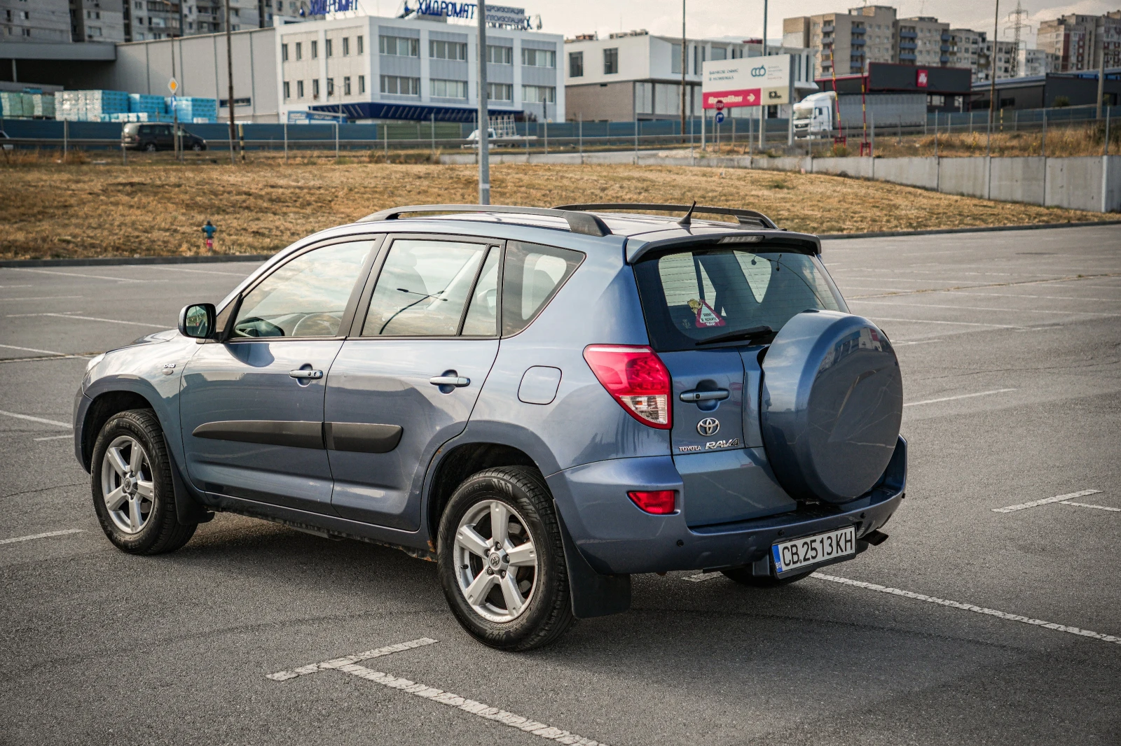 Toyota Rav4 2.2L D-4D - изображение 4