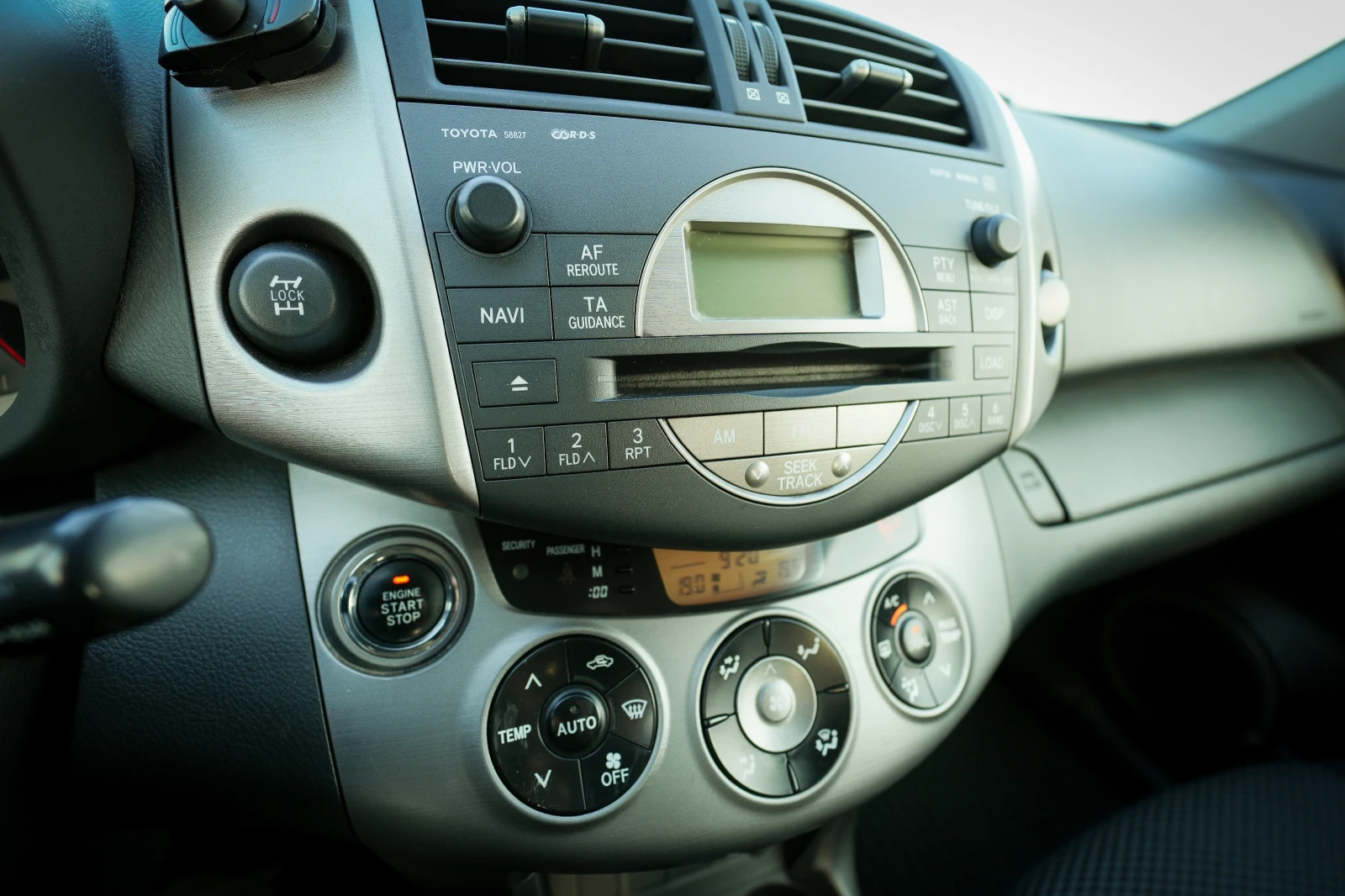 Toyota Rav4 2.2L D-4D | Mobile.bg   17