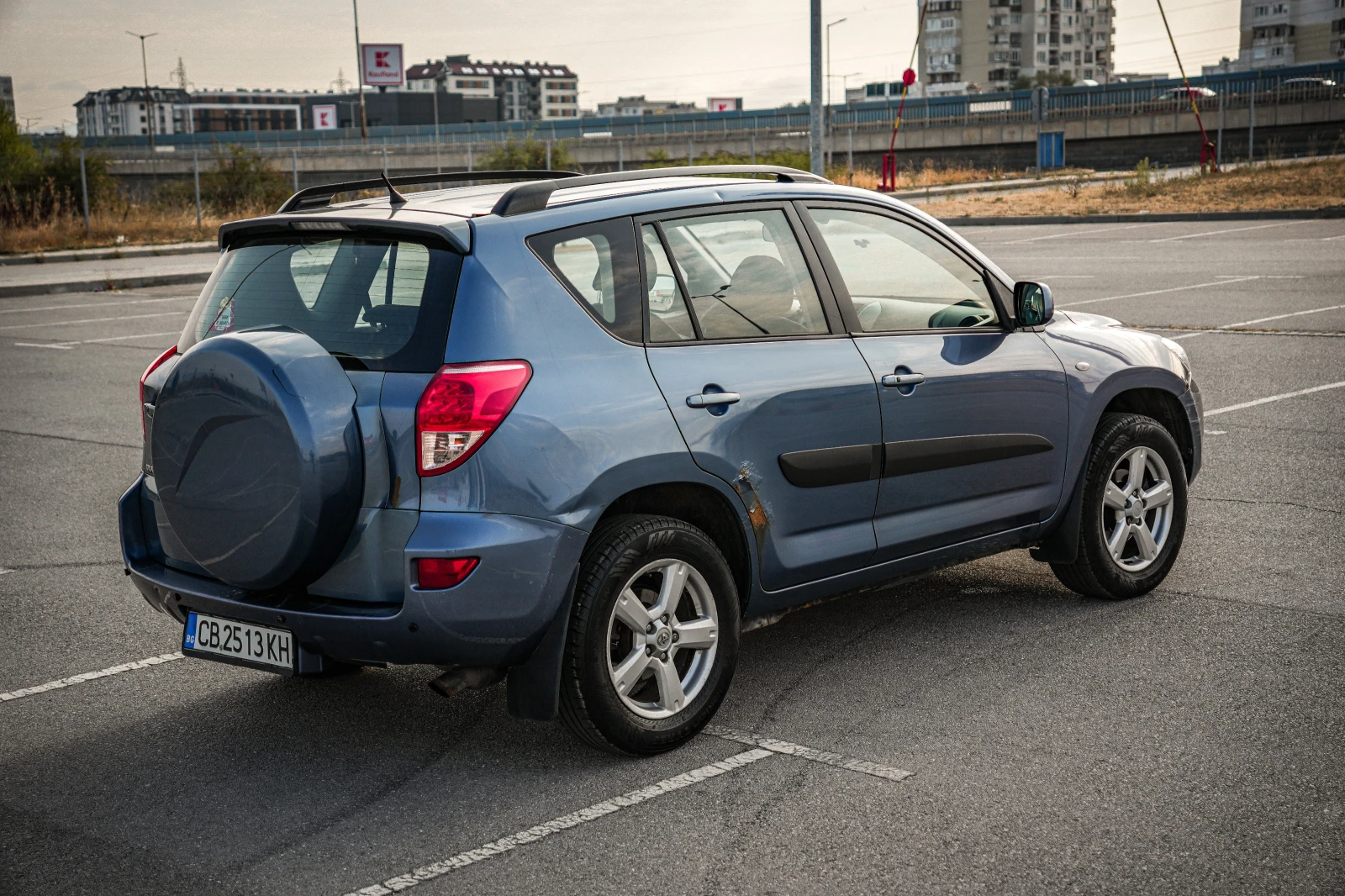 Toyota Rav4 2.2L D-4D - изображение 3