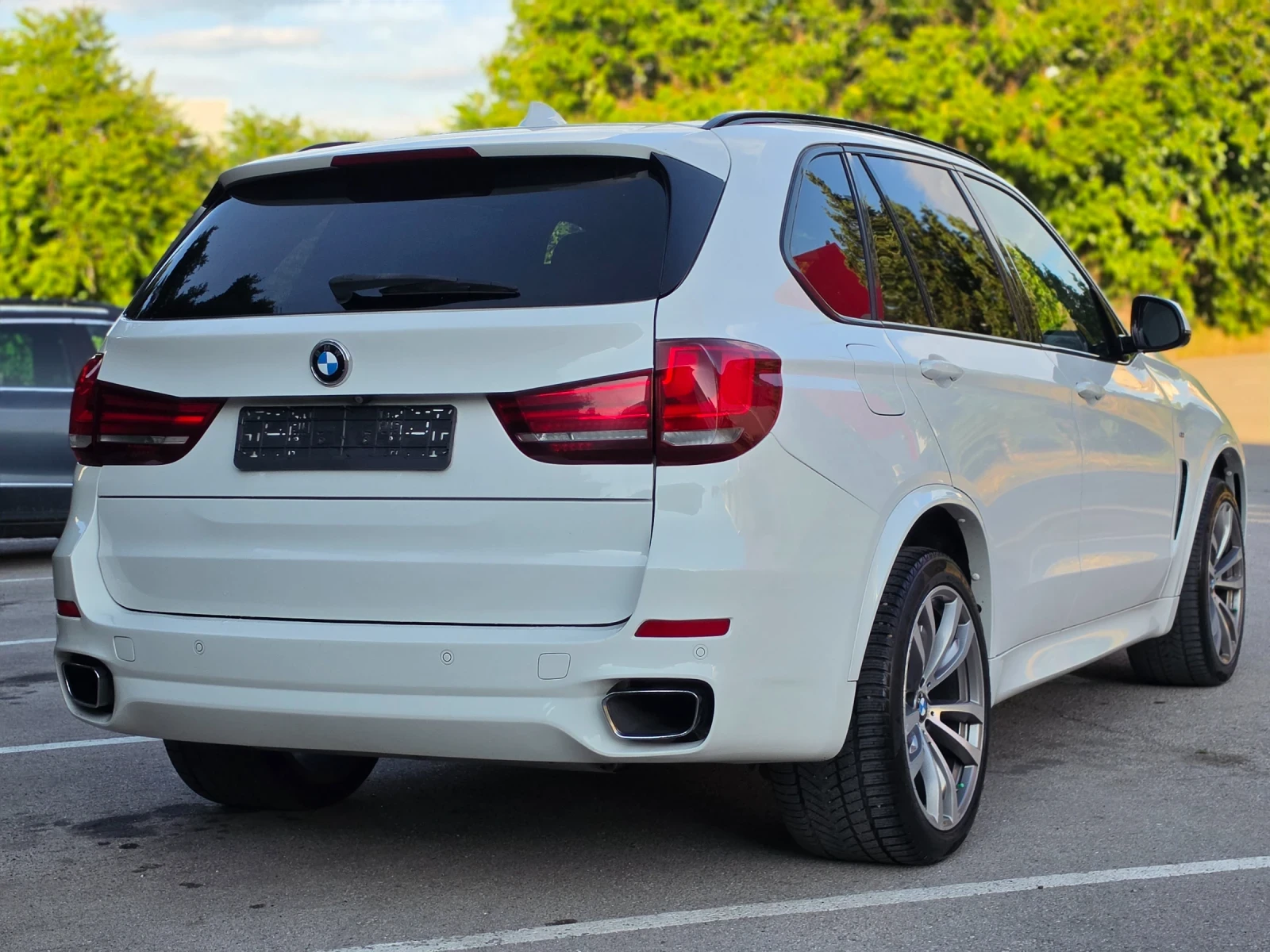 BMW X5 3.0D * M-PACK * ПАНОРАМА * КАМЕРИ * EURO 6 * , снимка 6 - Автомобили и джипове - 52669940