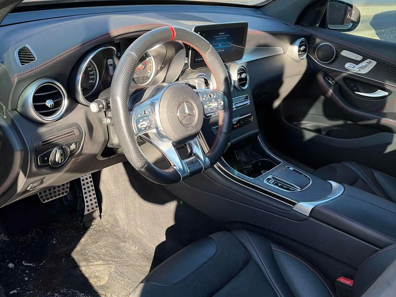 Mercedes-Benz GLC 43 AMG | DISTRONIC| 360| ПОДГРЕВ| CARFAX| АВТОФИНАНСИРАНЕ - изображение 7