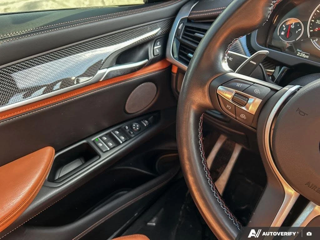 BMW X6 M| HARMAN| HuD| SOFT CLOSE| ПАНО| , снимка 11 - Автомобили и джипове - 53736060