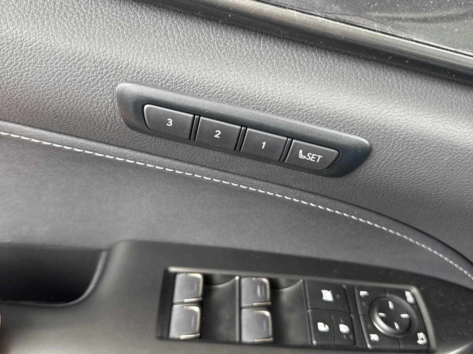 Lexus NX 350h * * CARFAX * * АВТО КРЕДИТ * * , снимка 12 - Автомобили и джипове - 53864062