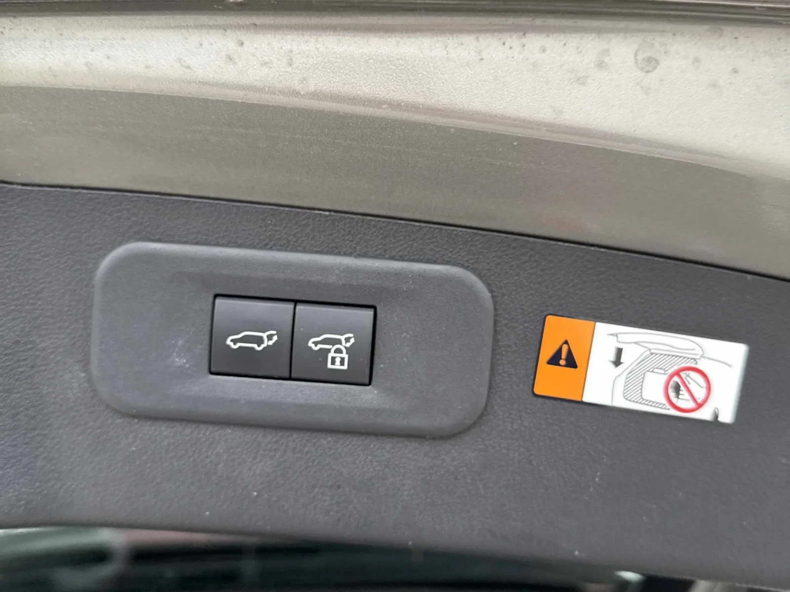 Lexus NX 350h * * CARFAX * * АВТО КРЕДИТ * * , снимка 14 - Автомобили и джипове - 53864062