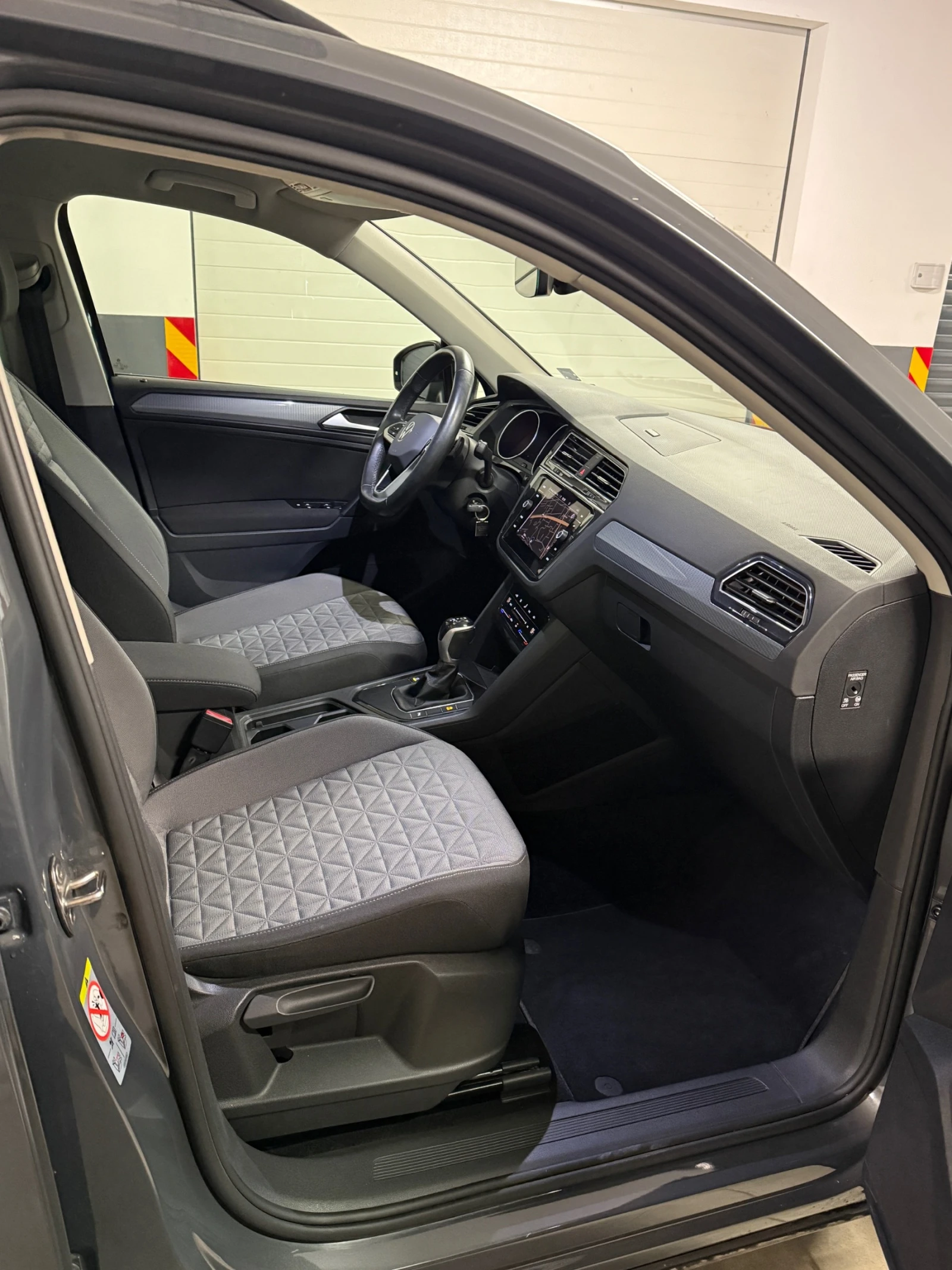 VW Tiguan Facelift, Сервизна история, 117K км, снимка 13 - Автомобили и джипове - 53924958