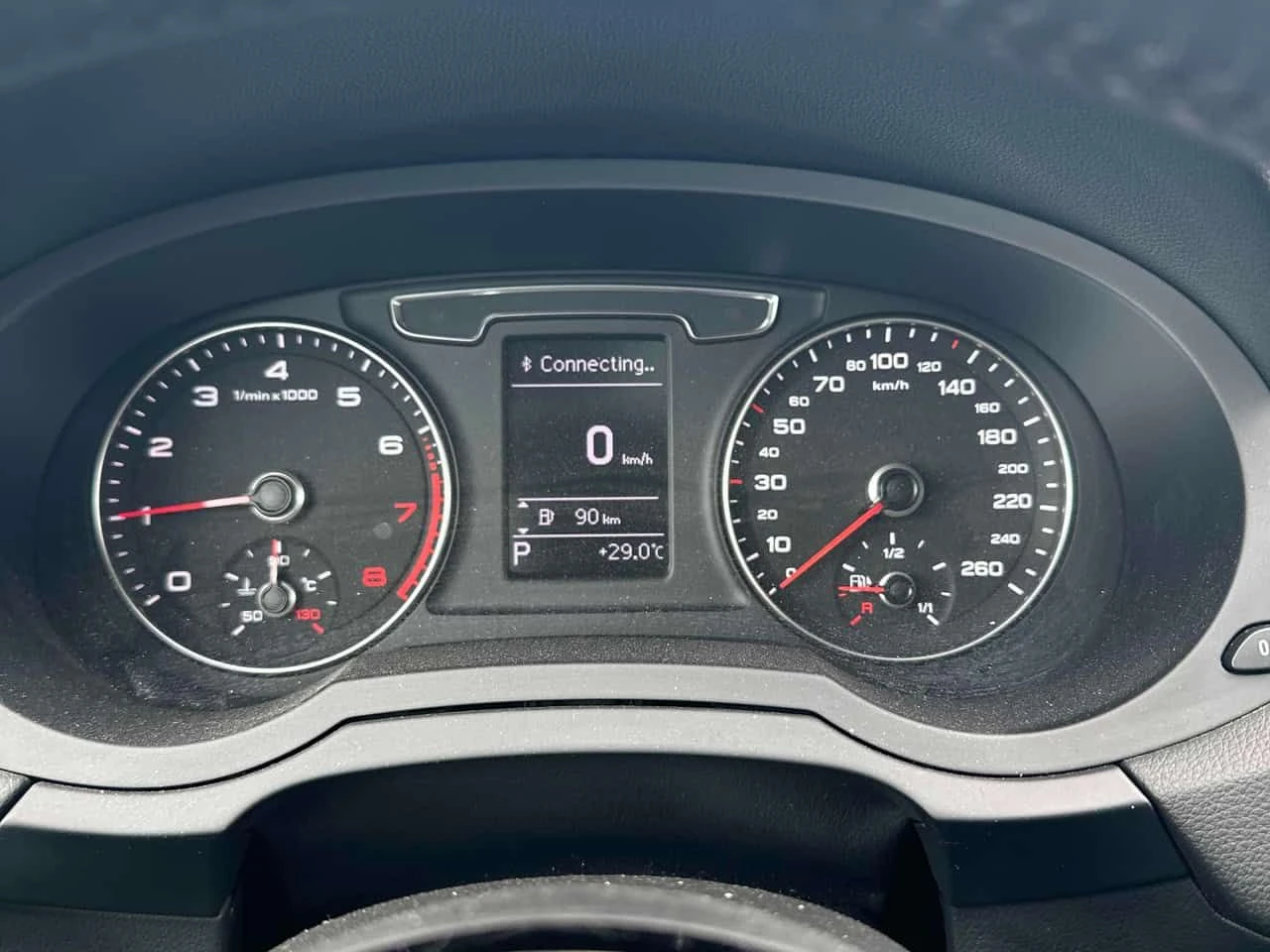 Audi Q3 * PROGRESSIV * АВТОКРЕДИТ БЕЗ ПЪРВОНАЧАЛНА ВНОСКА, снимка 8 - Автомобили и джипове - 54635569