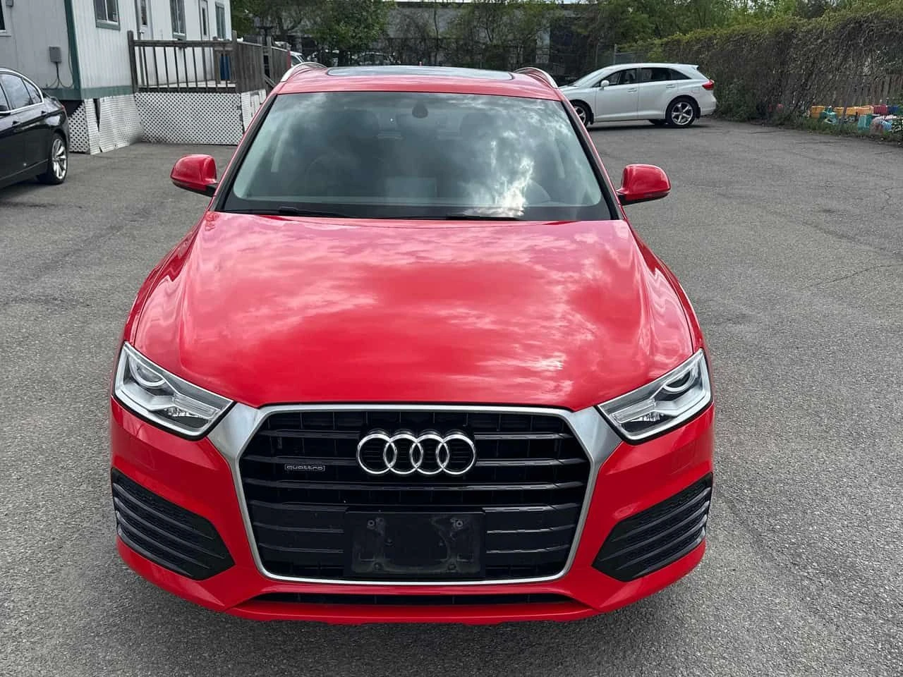 Audi Q3 * PROGRESSIV * АВТОКРЕДИТ БЕЗ ПЪРВОНАЧАЛНА ВНОСКА, снимка 2 - Автомобили и джипове - 54635569