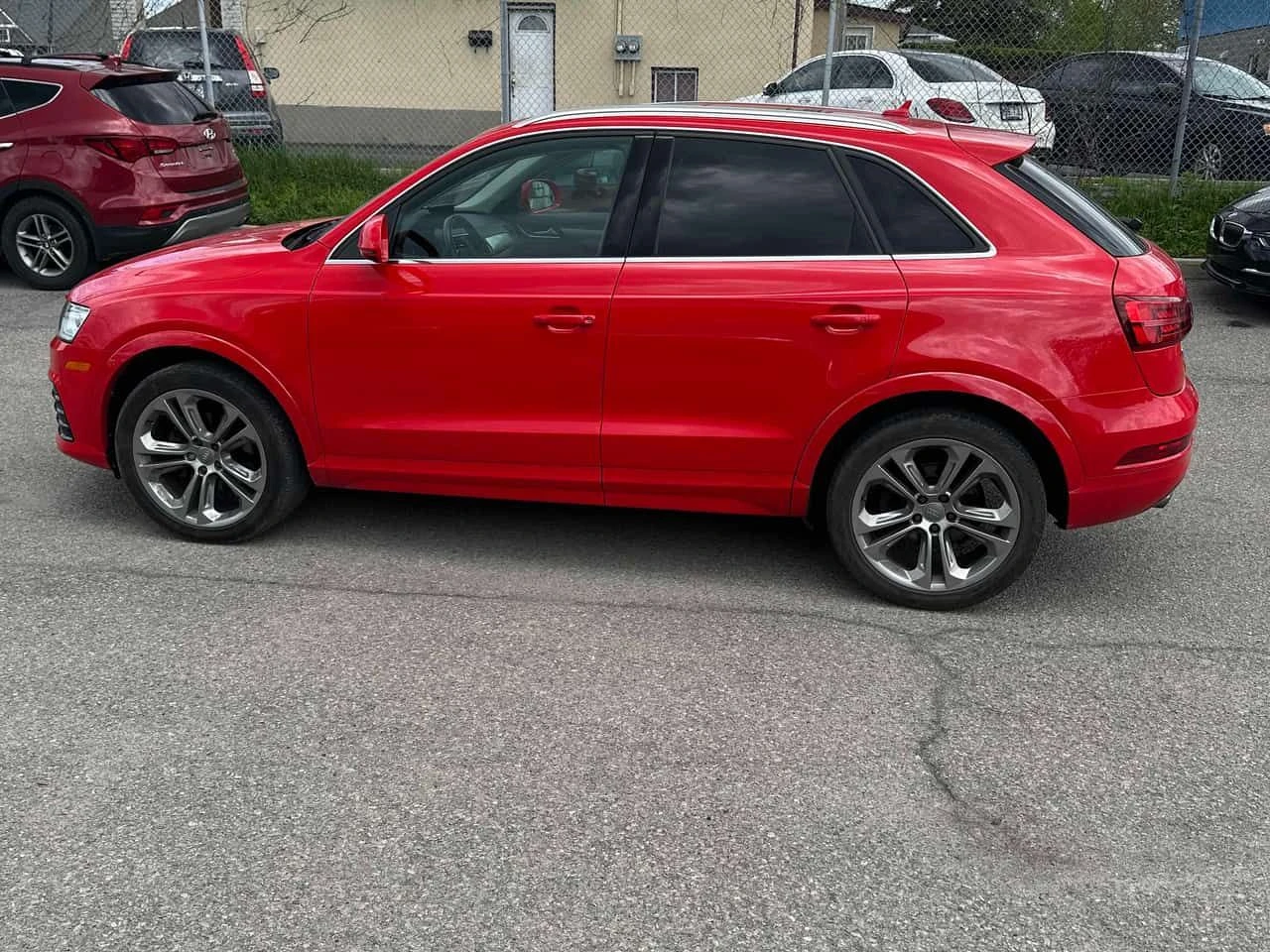 Audi Q3 * PROGRESSIV * АВТОКРЕДИТ БЕЗ ПЪРВОНАЧАЛНА ВНОСКА, снимка 3 - Автомобили и джипове - 54635569