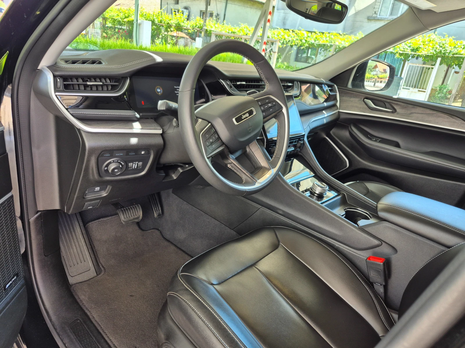 Jeep Grand cherokee 4xe Plug-in Hybrid, снимка 9 - Автомобили и джипове - 54805815