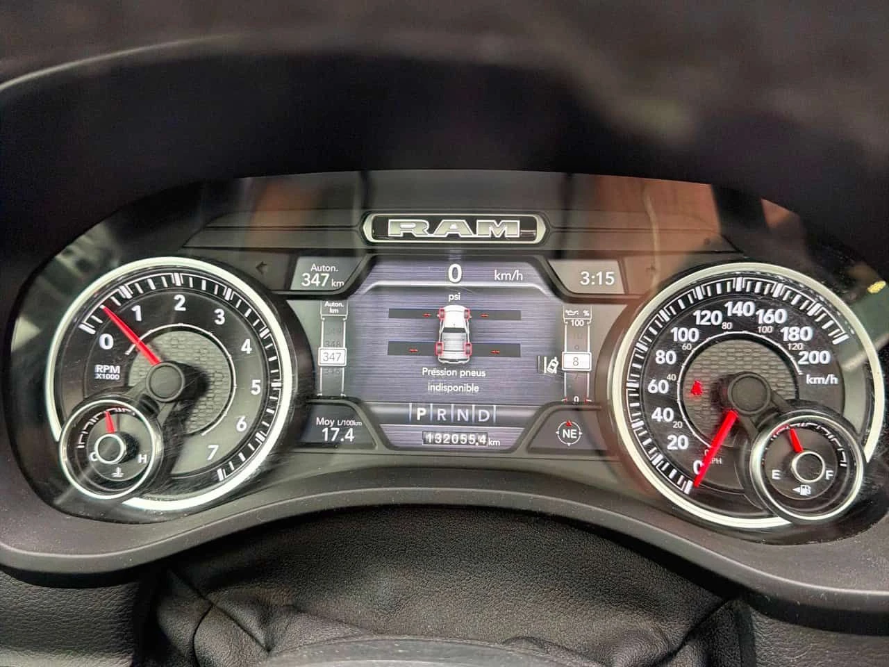 Dodge RAM 1500 * Laramie * АВТОКРЕДИТ БЕЗ ПЪРВОНАЧАЛНА ВНОСКА* , снимка 8 - Автомобили и джипове - 55511560