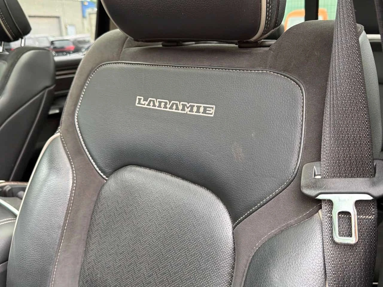 Dodge RAM 1500 * Laramie * АВТОКРЕДИТ БЕЗ ПЪРВОНАЧАЛНА ВНОСКА* , снимка 11 - Автомобили и джипове - 55511560