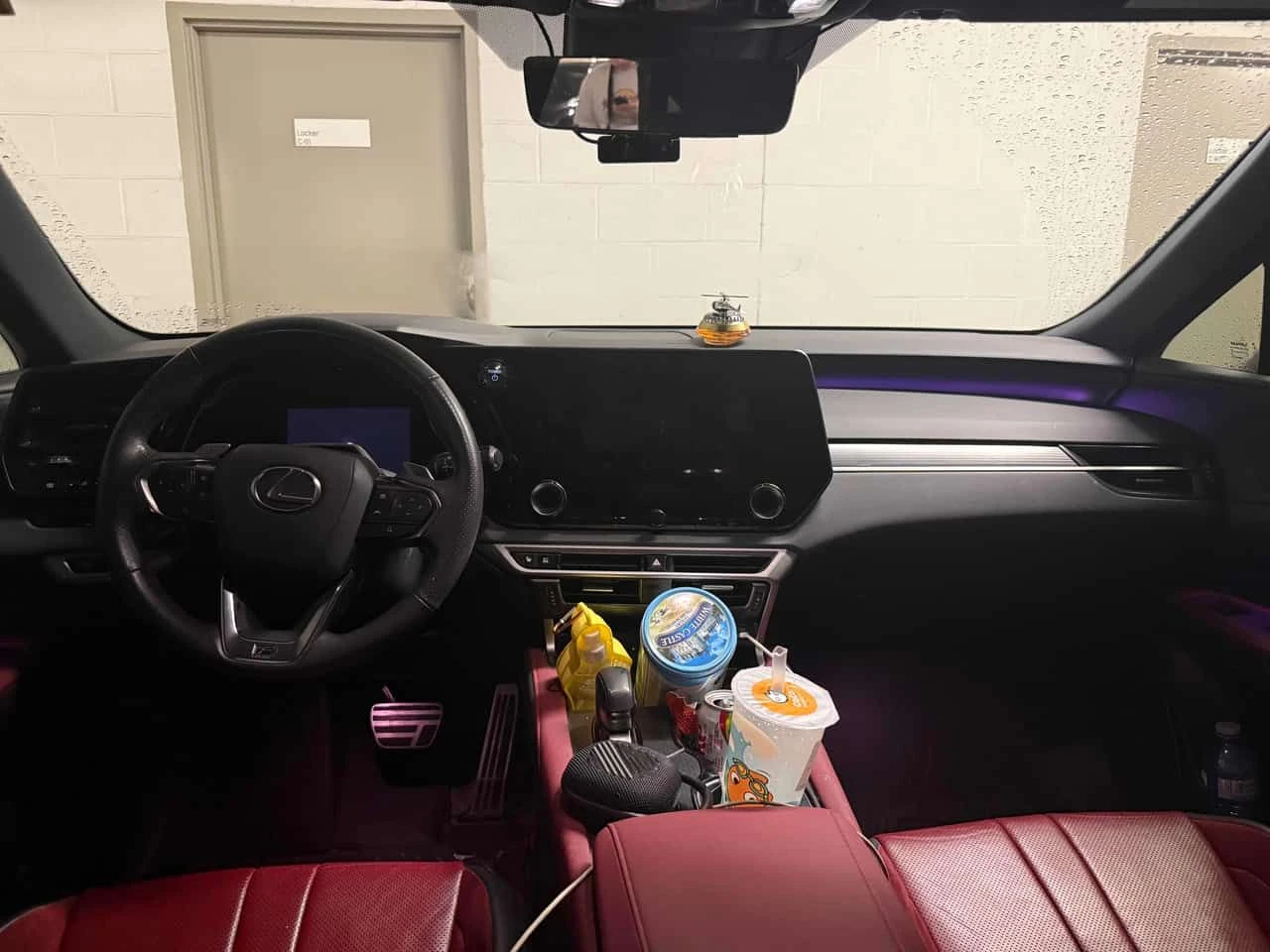 Lexus RX 500h  CARFAX, снимка 9 - Автомобили и джипове - 55538781