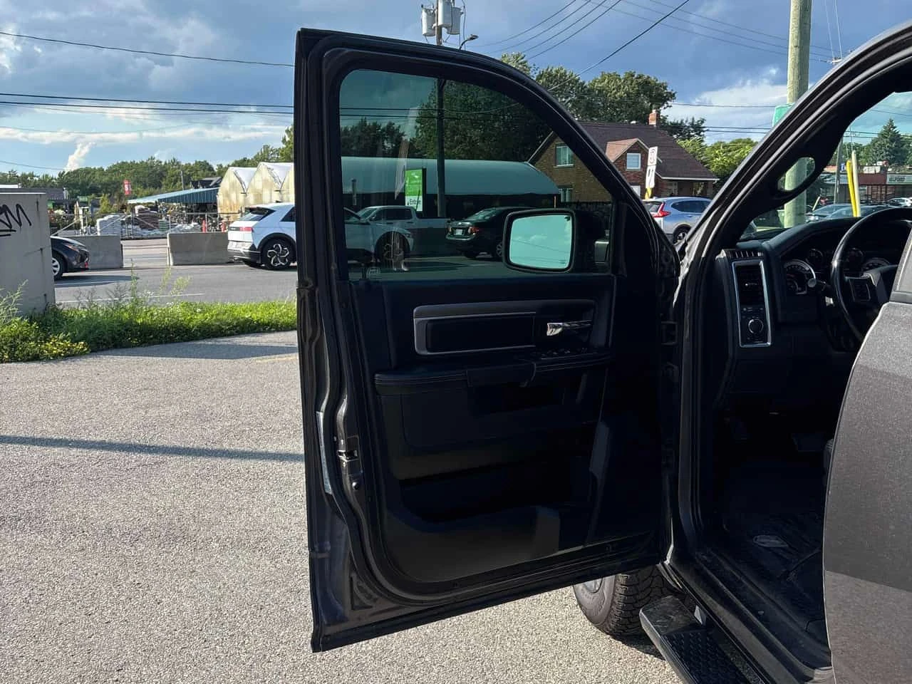 Dodge RAM 1500 Warlock| ПОДГРЕВИ| NAVI| KEYLESS| , снимка 15 - Автомобили и джипове - 55639467